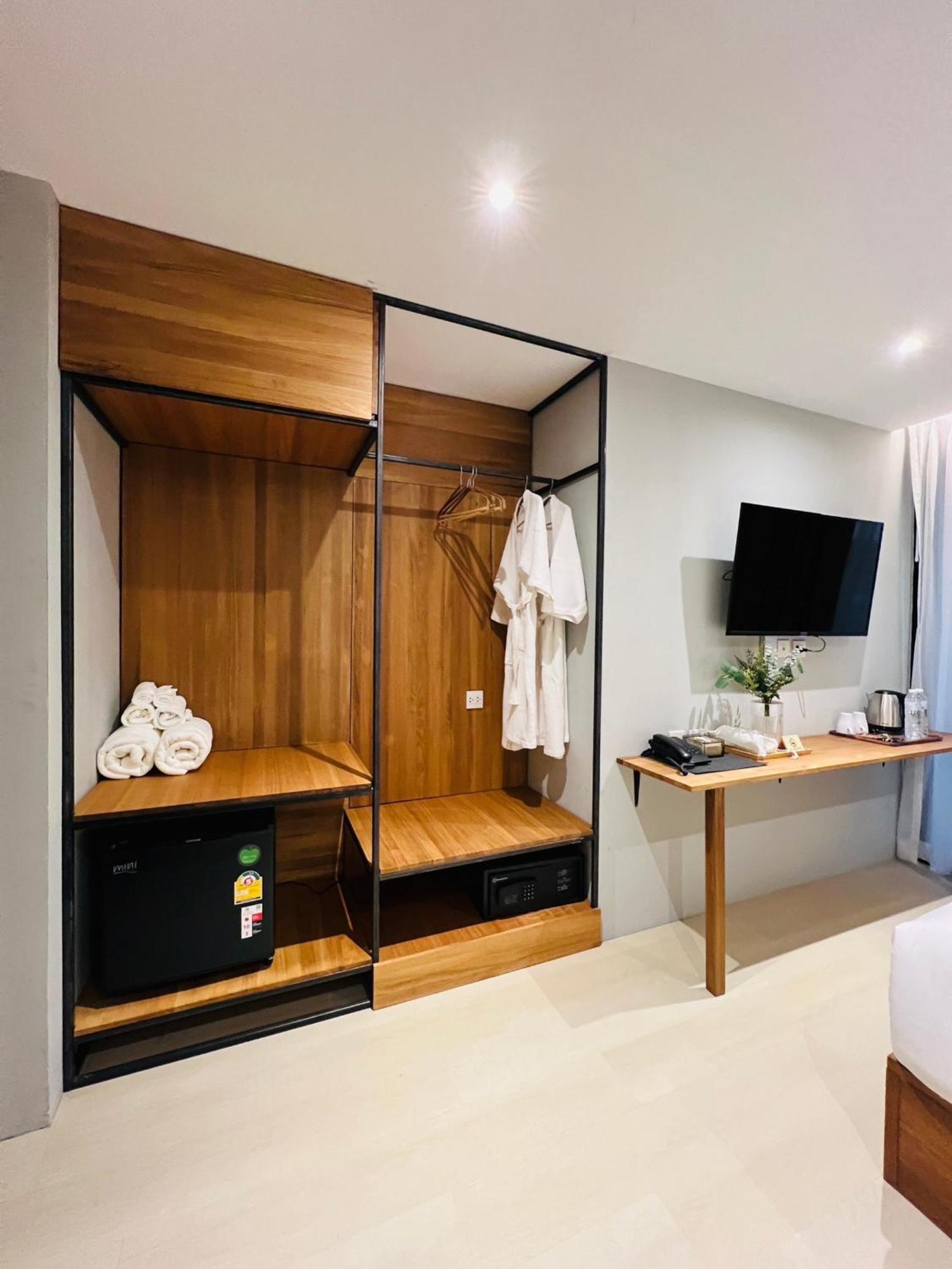 Woodstory Boutique Hotel Бангкок Экстерьер фото