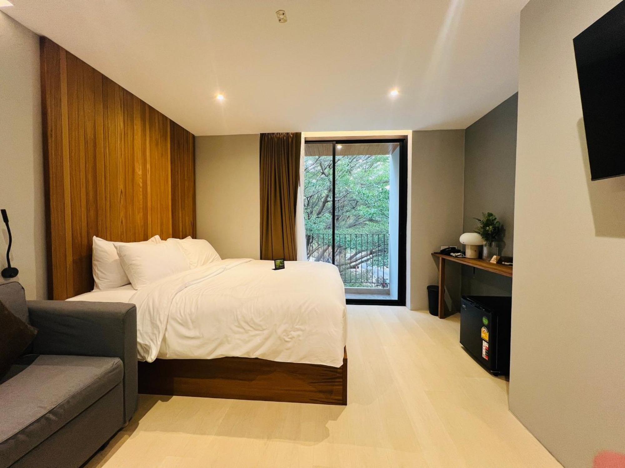 Woodstory Boutique Hotel Бангкок Экстерьер фото