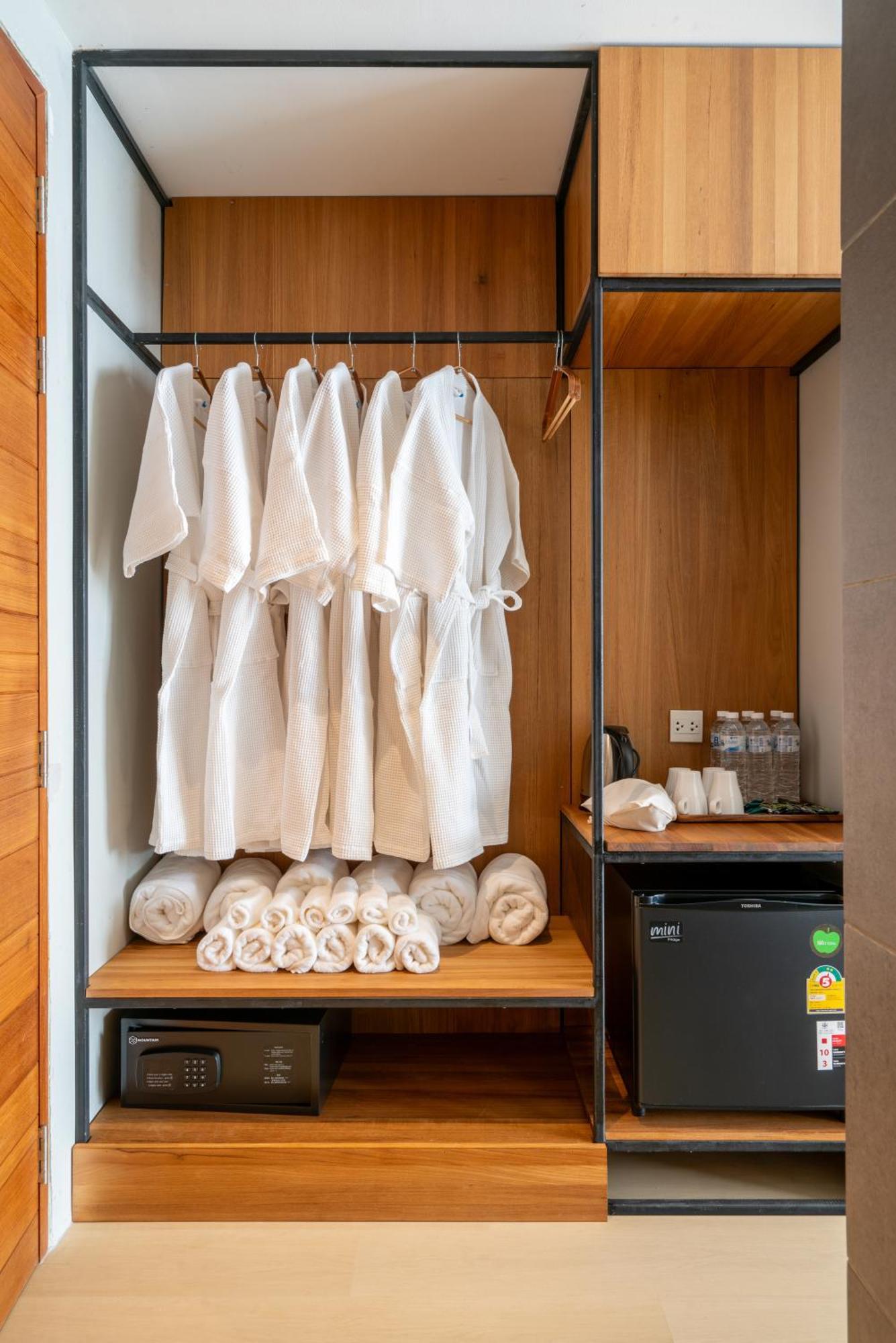 Woodstory Boutique Hotel Бангкок Экстерьер фото