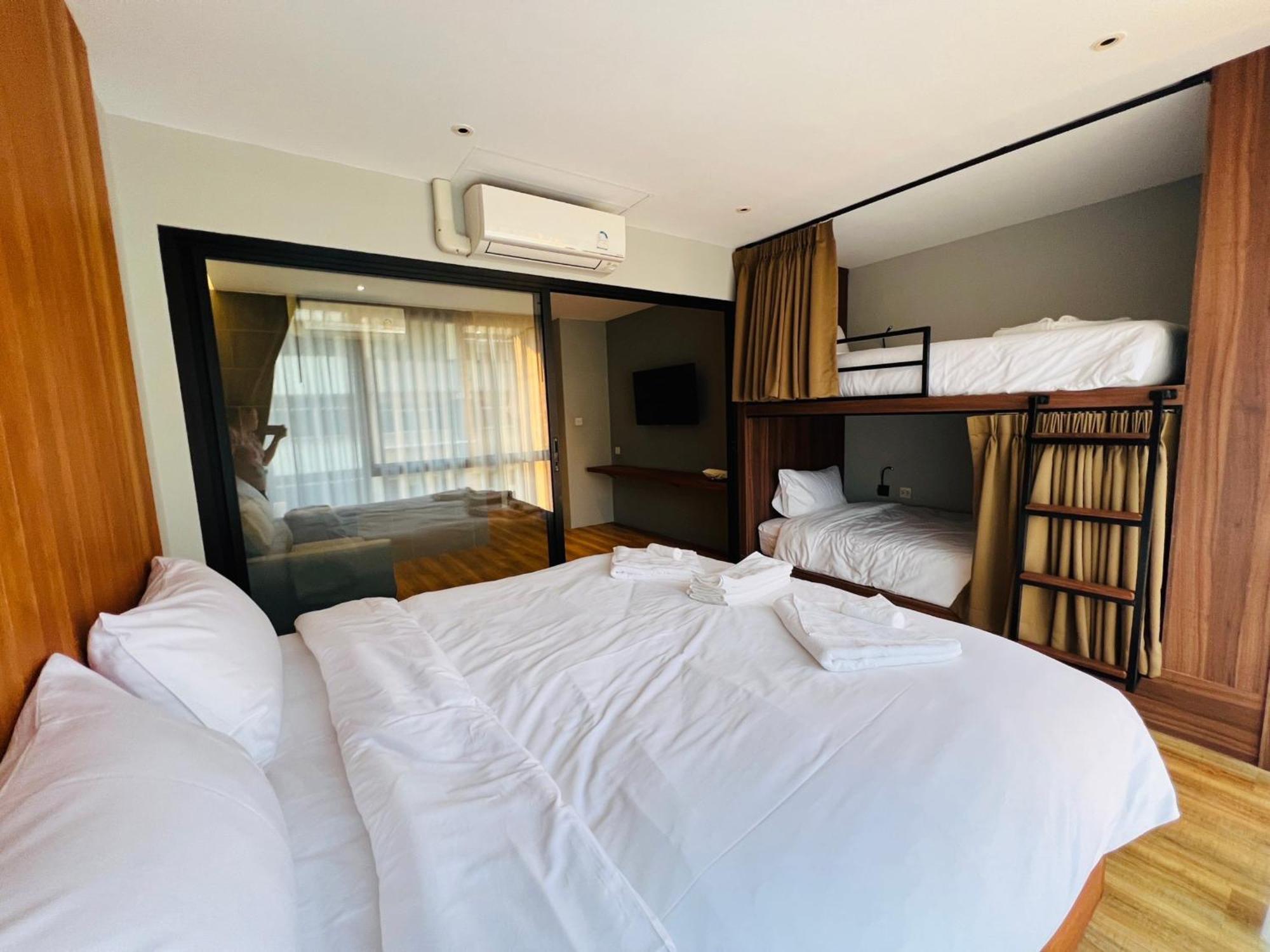 Woodstory Boutique Hotel Бангкок Экстерьер фото