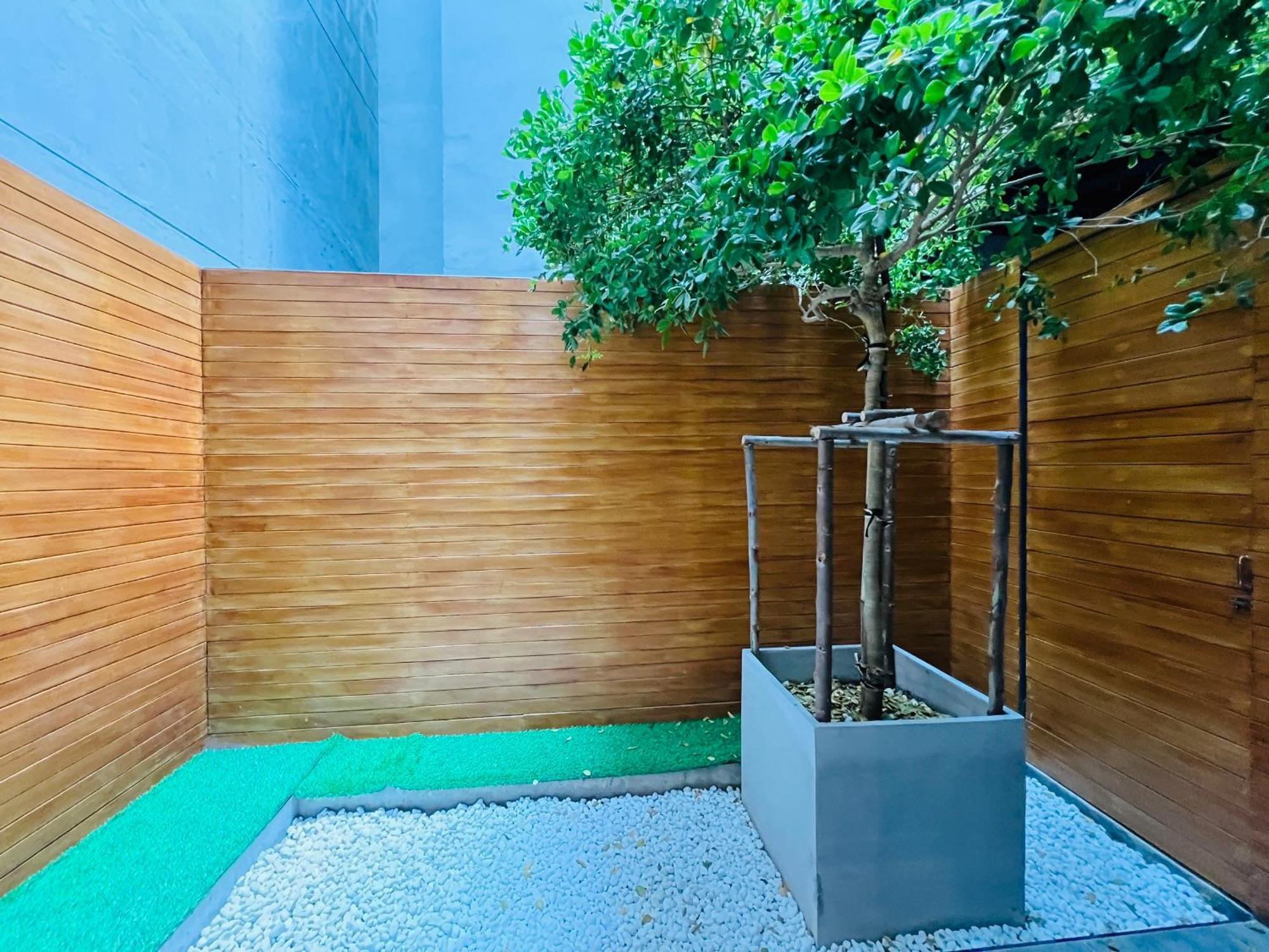 Woodstory Boutique Hotel Бангкок Экстерьер фото